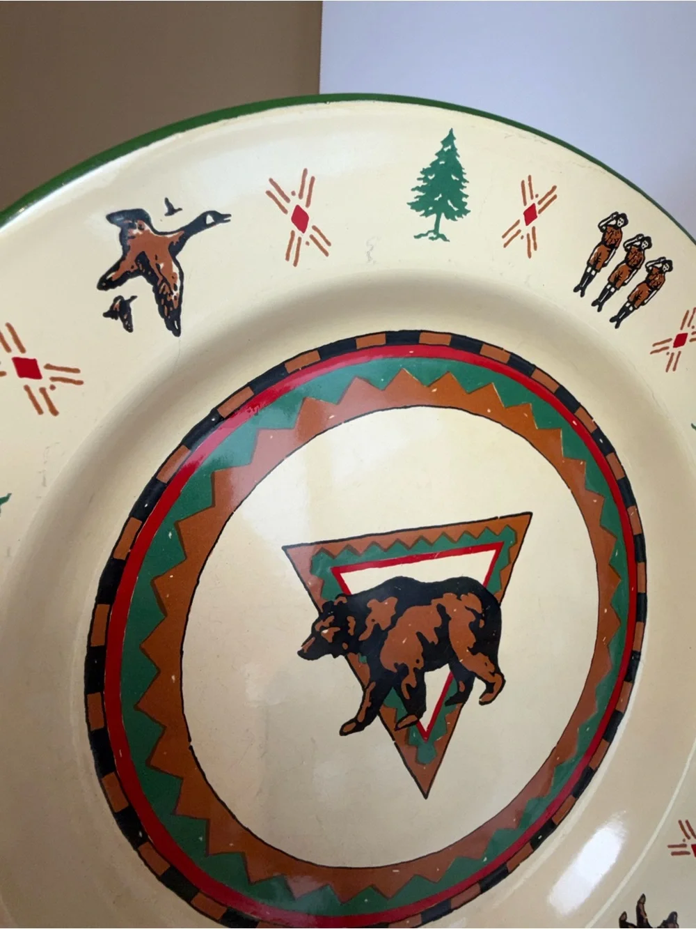 Set of 5 Lodge Enamel Midwest of Cannon Falls Plates - 4 Dinner Plates, 1 Serve